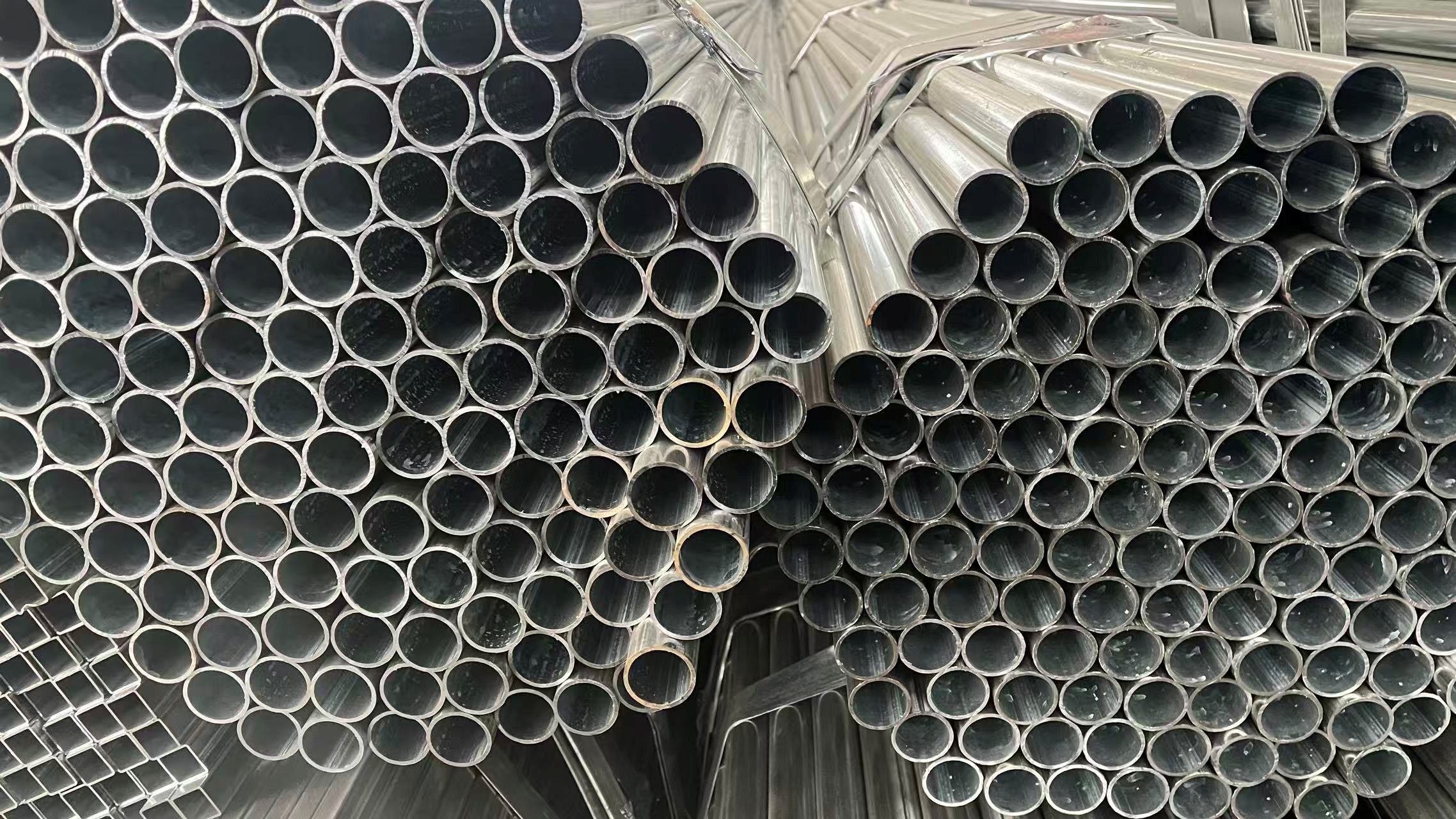 Galvanized Large Round Pipes